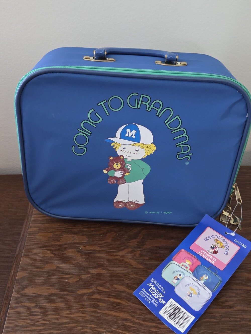 Vintage 80's 'Going to Grandma's' Blue  Kids Travel Case NWT